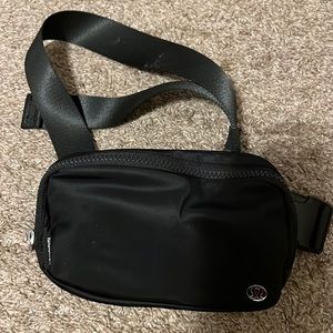 lululemon belt bag